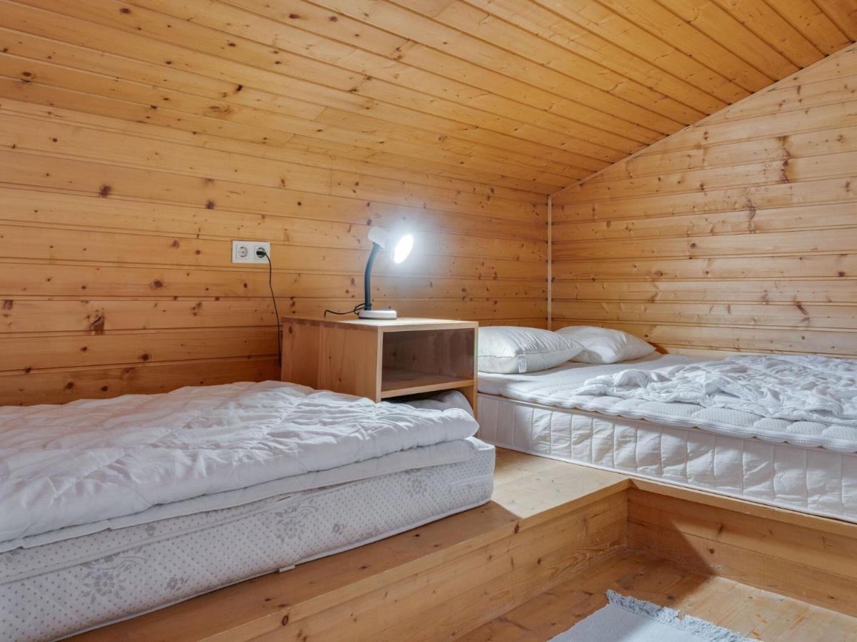 Spacious Chalet In Maishofen Near Forest Esterno foto
